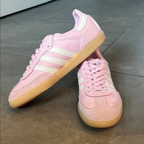 Adidas youth size 6 Pink Sambas in original box - Picture 3 of 15